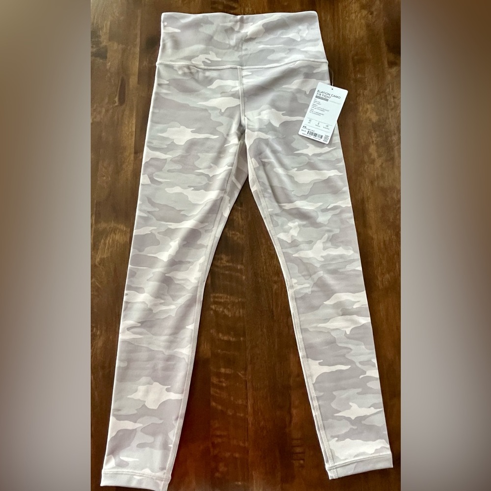 NWT Athleta Elation Camo 7/8 Tight, XS